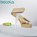 Becola-grifo de lavabo de oro cepillado, mezclador de baño negro, montado en cub