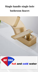 Becola-grifo de lavabo de oro cepillado, mezclador de baño negro, montado en cub